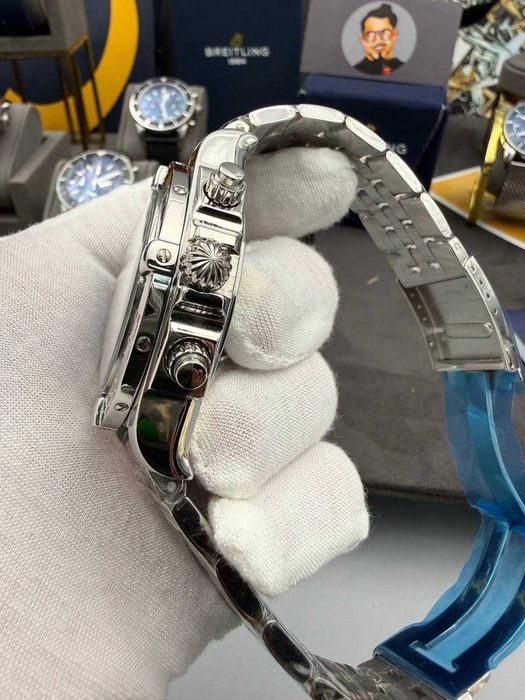Breitling Avenger Chrono