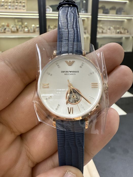 Новогоднии Скидки Emporio Armani