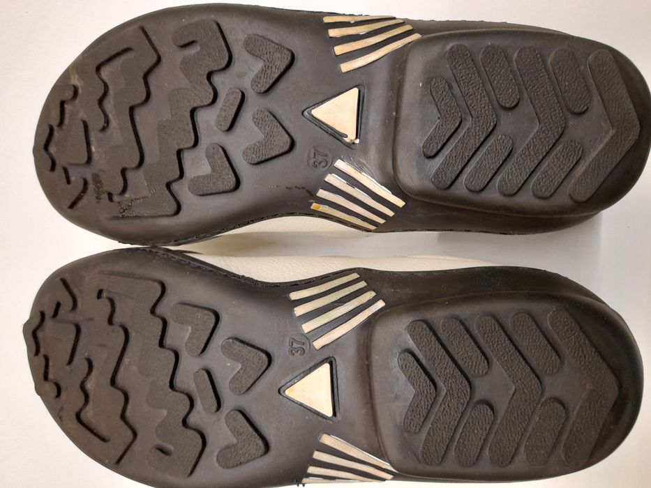 Кожени обувки 37 номер