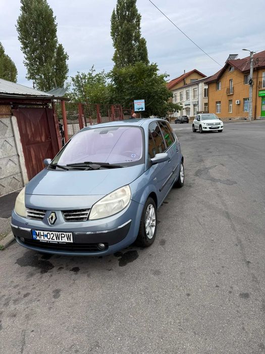 Renault Megane Scenic 1.9 dCi 110 CP – Keyless – Climă – Anvelope noi – ITP recent