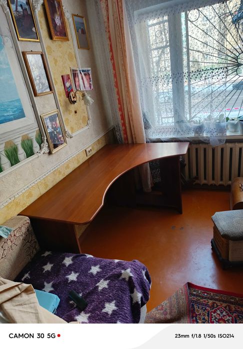 Продам стол компьютерный