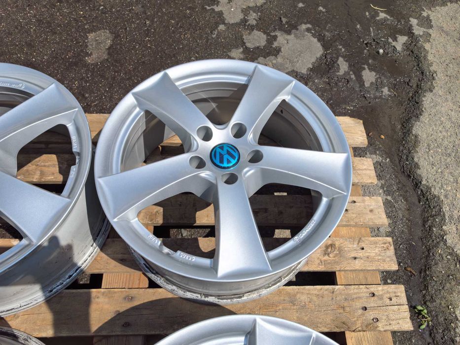 17 цола 5 х 112 мм БМВ / Фолксваген / Ауди / Мерцедес -7,5 Инча/ ЕТ 27