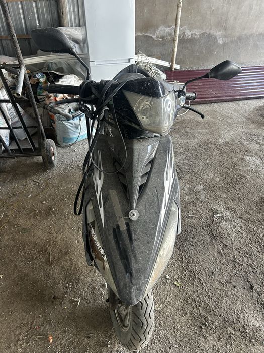 Продам скутера в норм состояни