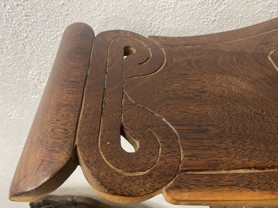 Дървена сгъваема поставка от орех Азия 1900 1940