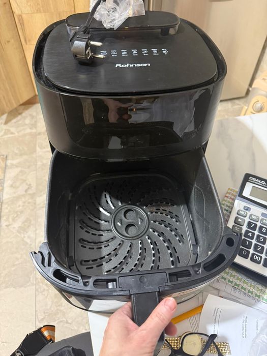Friteuza cu aer cald Rohnson