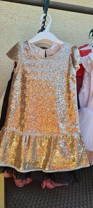 Rochite fetite 2-5 ani, serbare, party