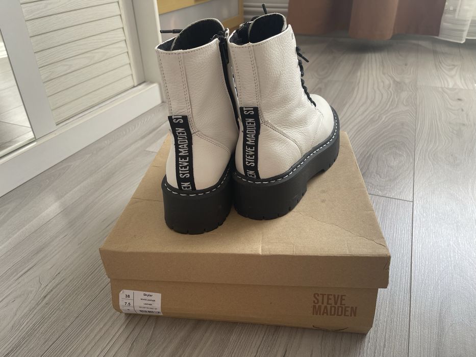 Ghete albe piele Steve Madden nr 38