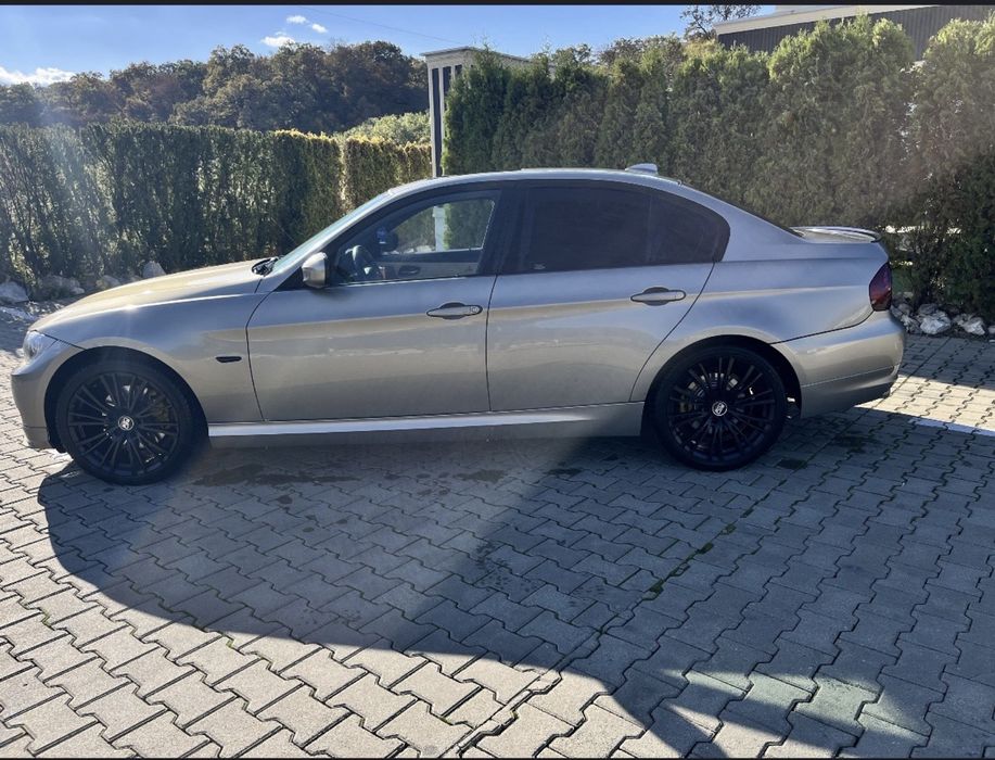 Bmw e90 LCI, Automat, Trapă,  Navi mare C.I.C,