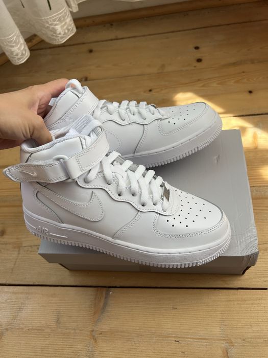 Vând Air Force 1 Triple White Mid GS