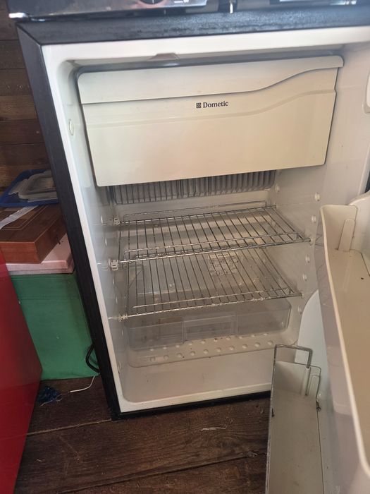 Хладилник за каравана