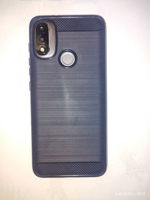 Продавам Motorola E20