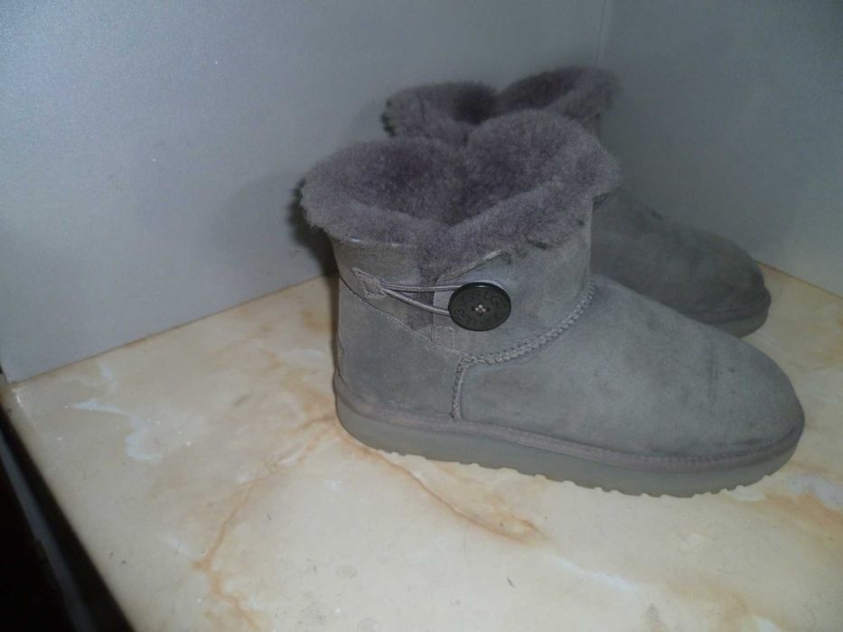 UGG оригинални ботуши №40