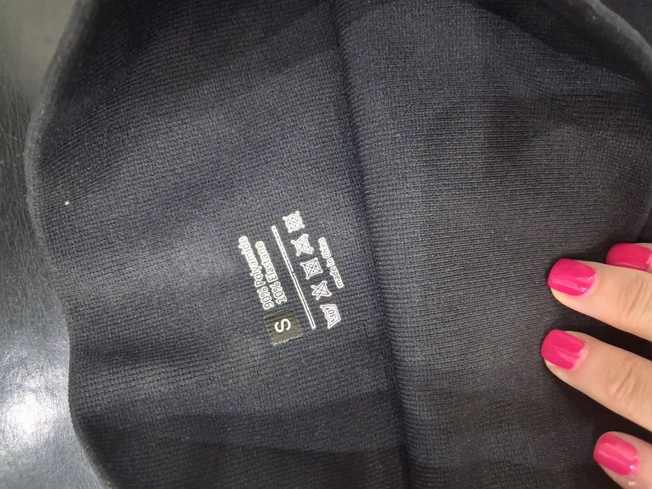 Нови Клинчета 2 дълги 1 къс 1 блуза S размер 20 евро всичко необличани