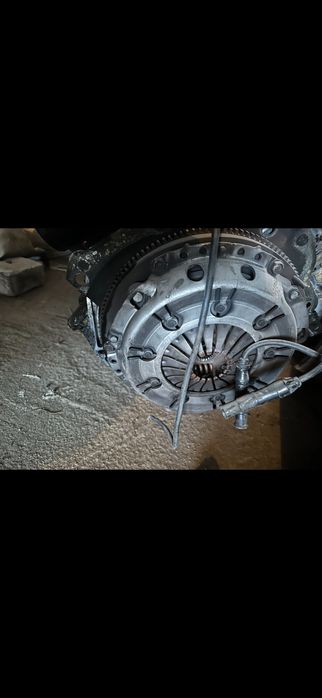 Продам двигатель 1,6 AHL ауди а4 фольсваген б5