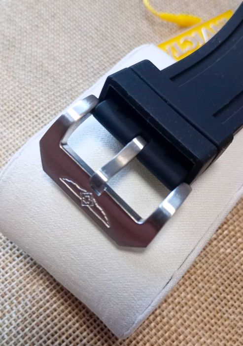 Ceas Invicta Speedway Chronograph Quartz Black Dial - Barbati