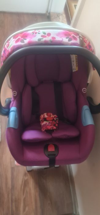 Бебешка количка Chipolino