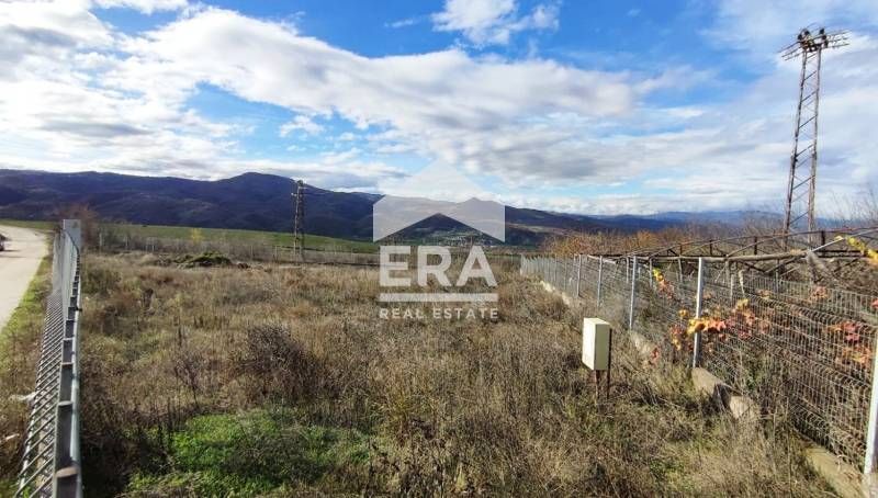 УПИ с ток и вода в гр. Сандански
