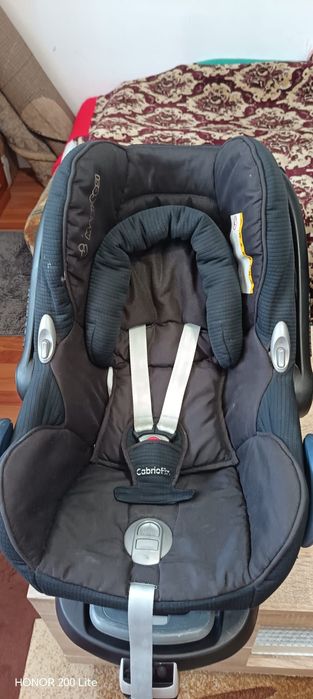 Vând cărucior 3in 1 marca Hartan
