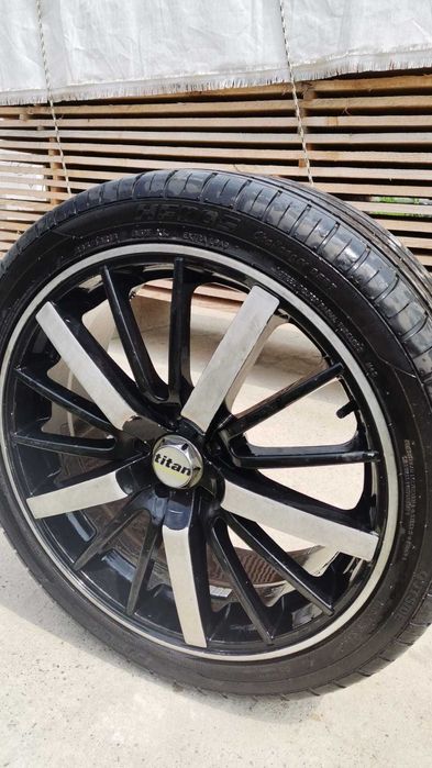Vând jante  R18  ... 5x100