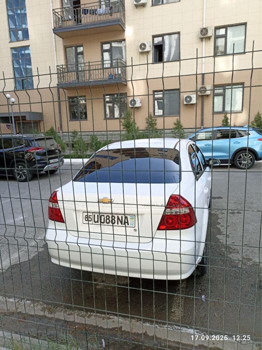 НексиЯ 3 сотилади