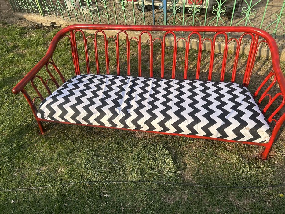 Садовый диван заводской