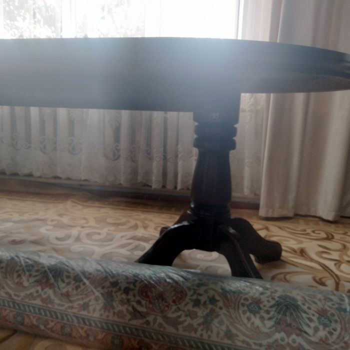 Стол гостевой в зал
