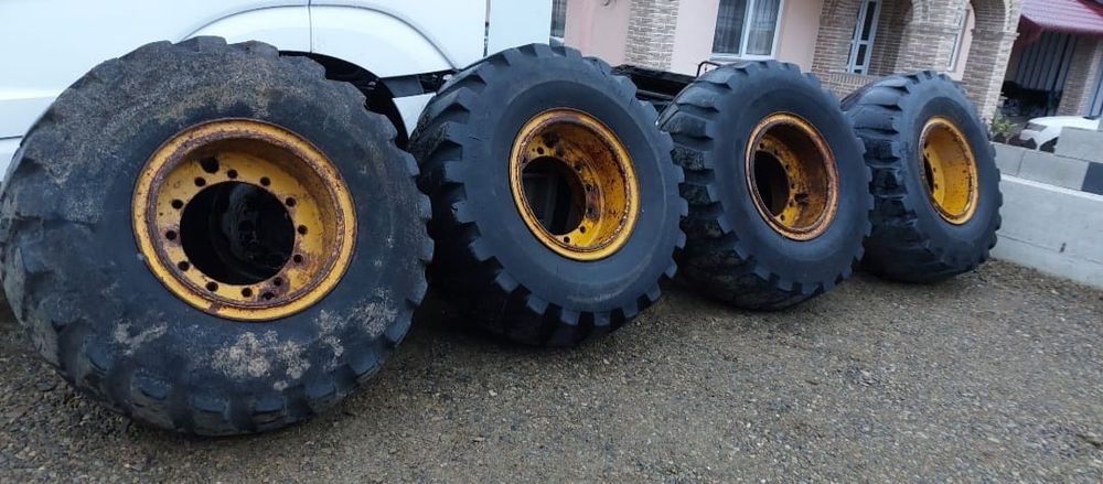 Hanomag 44c Încărcător frontal Se vinde fără punti Este Functional