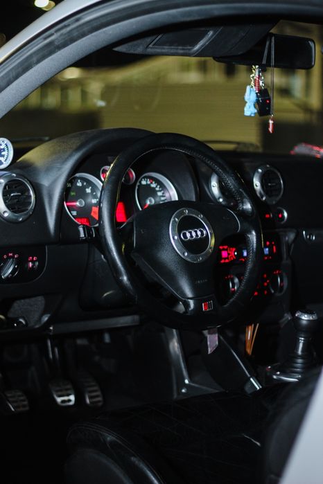 Vând Audi tt 8n 1.8t
