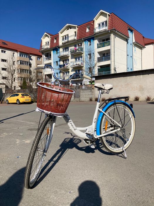 Vând 2 biciclete de oraș