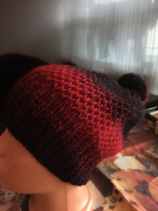 Ръчно изплетени шапки
