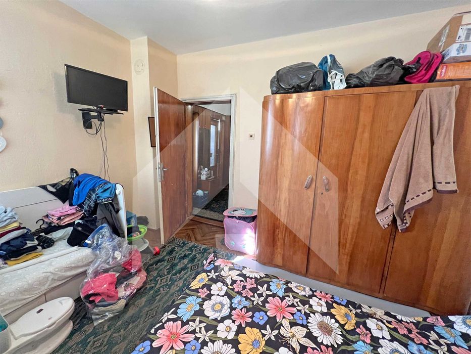 Продава се Тристаен апартамент в Нови пазар - 75 кв.м за 667 €/кв.м - Снимка #7