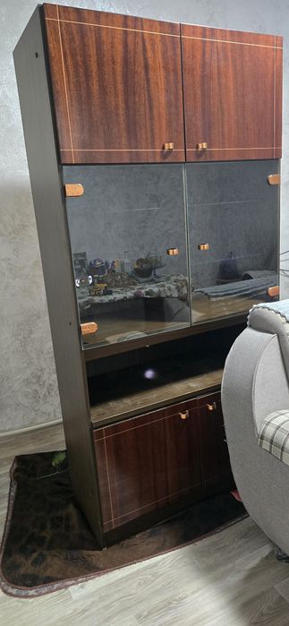 Сервант ГДР б/у самовывоз