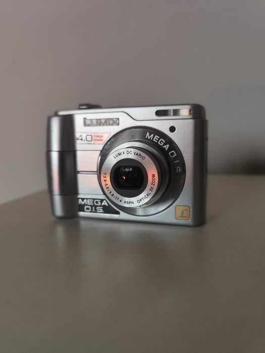 Дигитален фотоапарат Panasonic Lumix DMC-LS1
