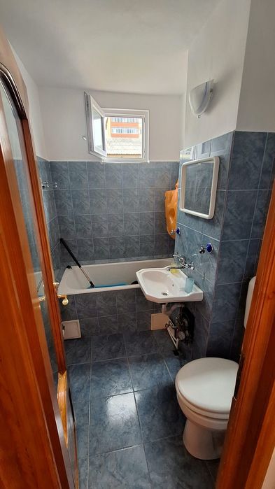 Vând sau închiriez apartament cu 2 camere