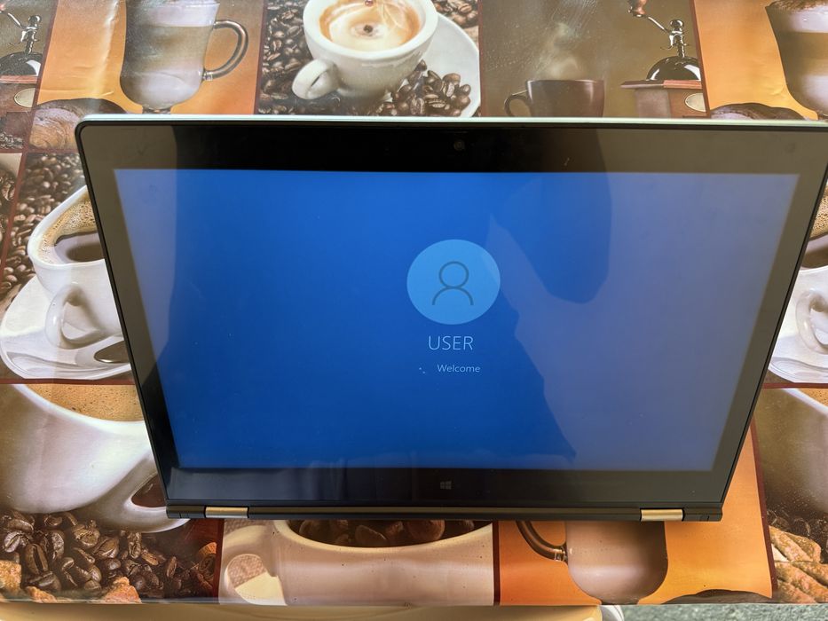 Vând laptop lenovo yoga460