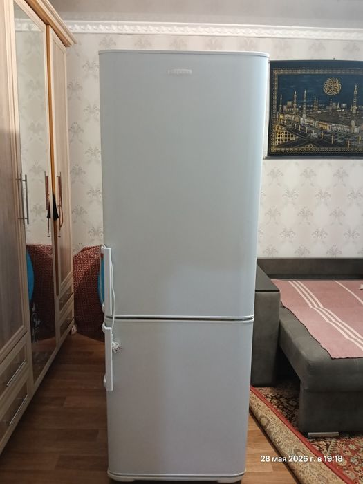 Холодильник Бирюса