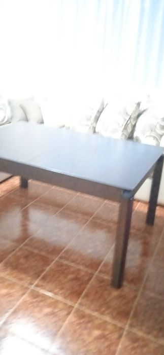 Трапезна маса разтегателна