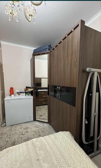 Шкаф уголок срочно до 8-го числа