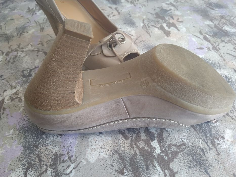 Sandala Pasito 39, nou