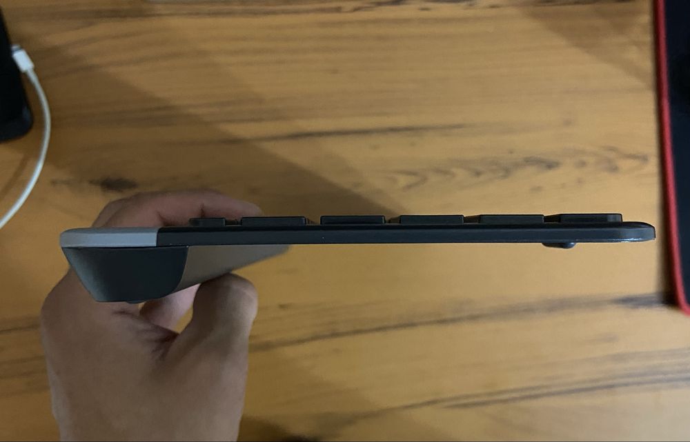 Клавиатура  logitech K580