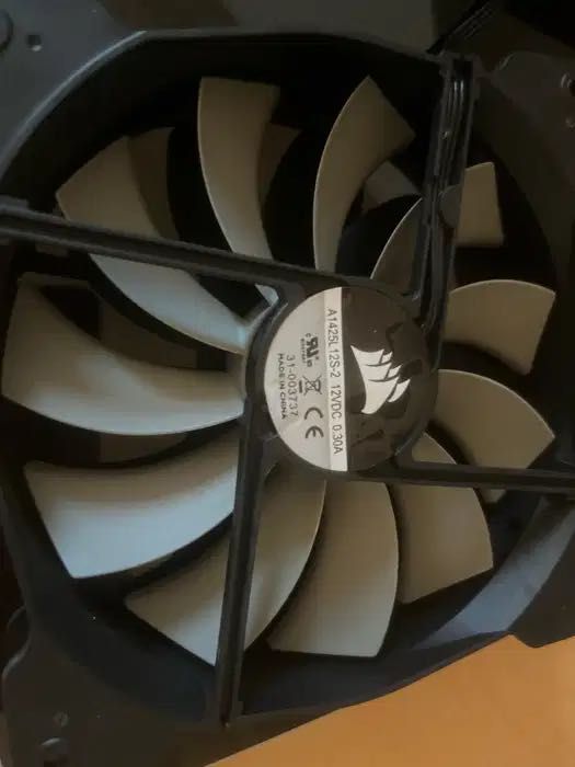 Ventilatoare de 120 mm corsair noi RGB ML