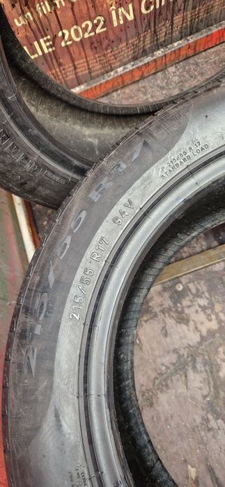 2 Anvelope Pirelli 215 55 R17 de vara . Dot 2022