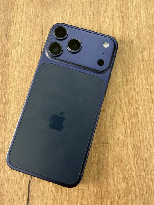 IPhone 14 Pro Max в корпусе 17 Pro Max