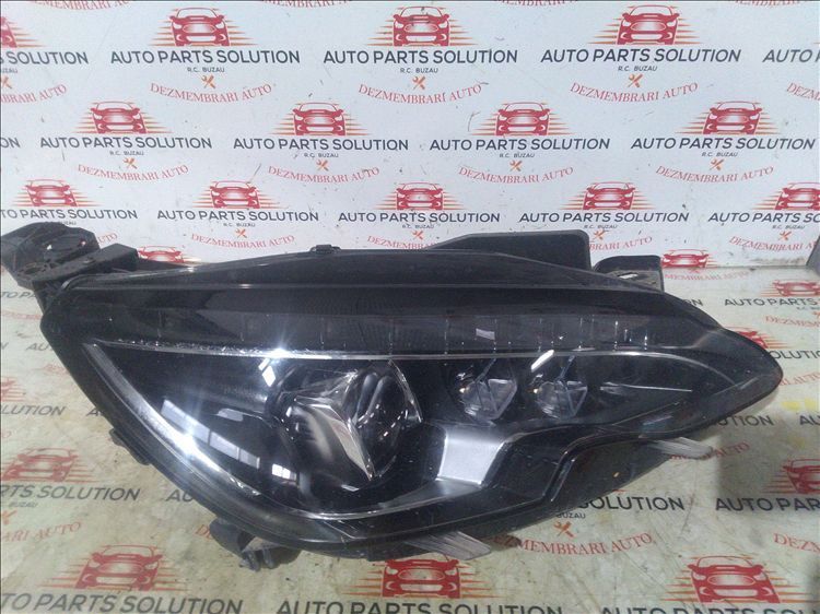 far dreapta peugeot 308 1.6 hdi an fabr. 2016