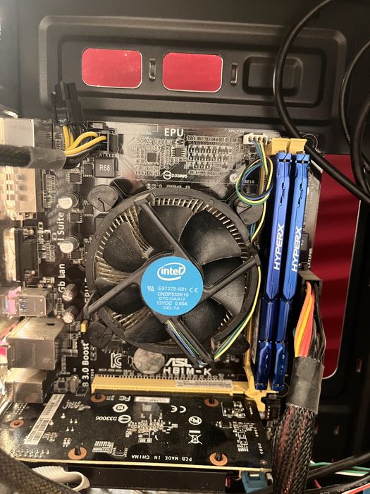 Vând calculator,pc 700lei!!!