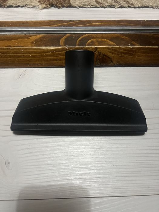 Vand perie aspirator miele