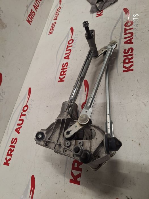 Моторче - механизъм предни чистачки Tesla Y / Тесла У 2023г.