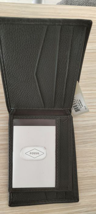 Мъжки портфейл Fossil, чисто нов!