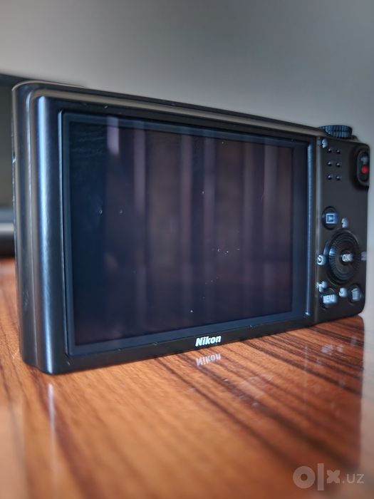 Nikon Coolpix 9600 — В идеальном состоянии (Ретро Y2К камера с Wi-Fi)