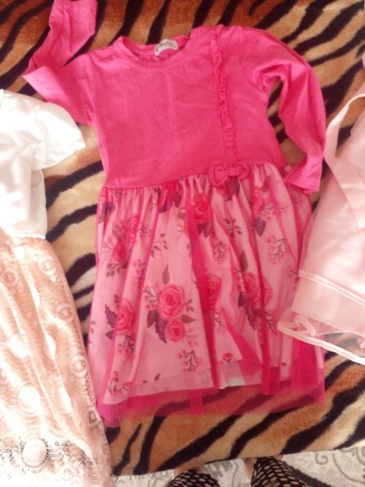 Дестки роклички като нови